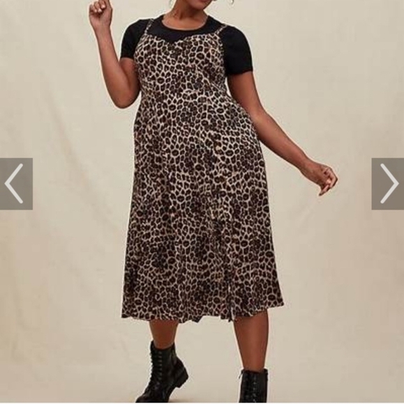 torrid Dresses & Skirts - NWOT TORRID 2X LEOPARD BUTTON FRONT MIDI DRESS